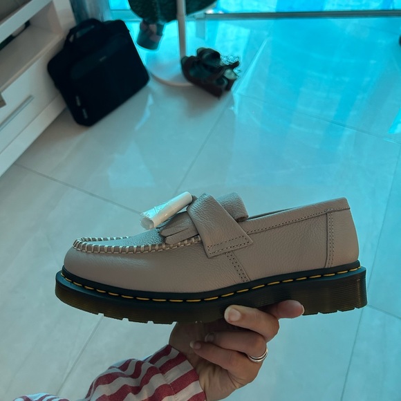 Adrian Vintage Taupe Loafers - Picture 3 of 9